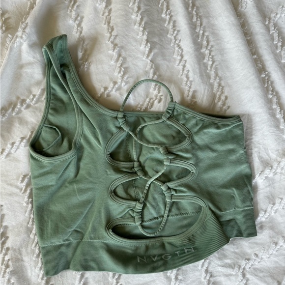 NVGTN passion seamless bra
Size: medium
Color: sage green - Picture 1 of 2